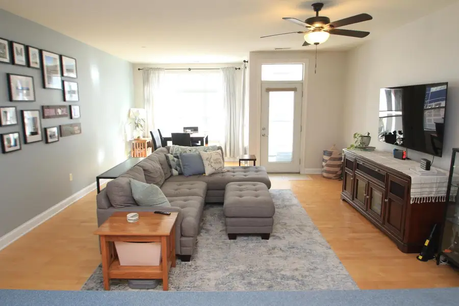 1915 N Water STREET #300, Milwaukee, WI 53202 - #3