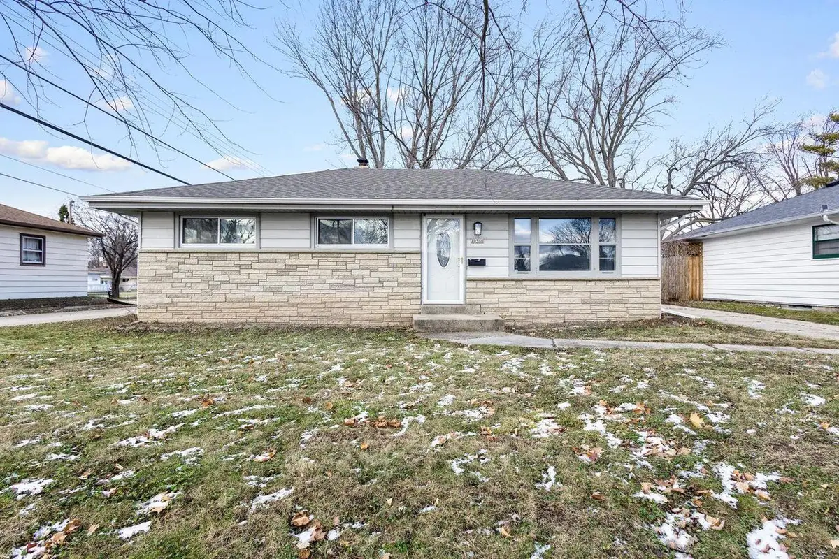 10500 W Rae AVENUE, Milwaukee, WI 53225 - #1