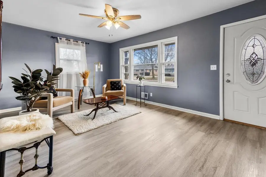 10500 W Rae AVENUE, Milwaukee, WI 53225 - #3