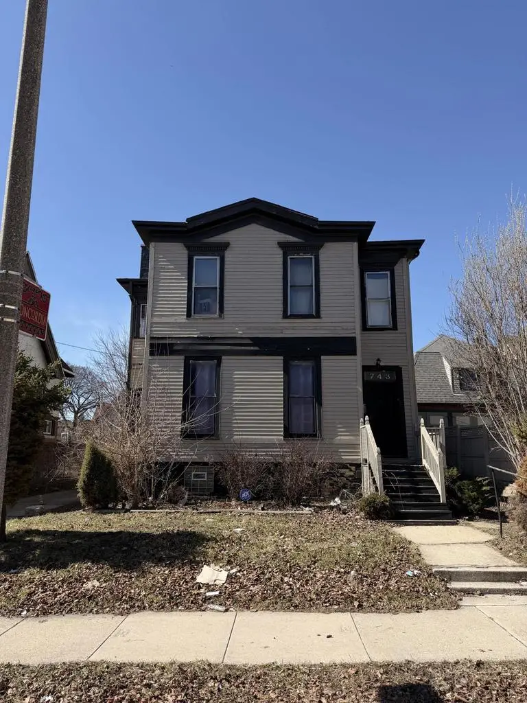 743 N 32nd STREET, Milwaukee, WI 53208 - #1