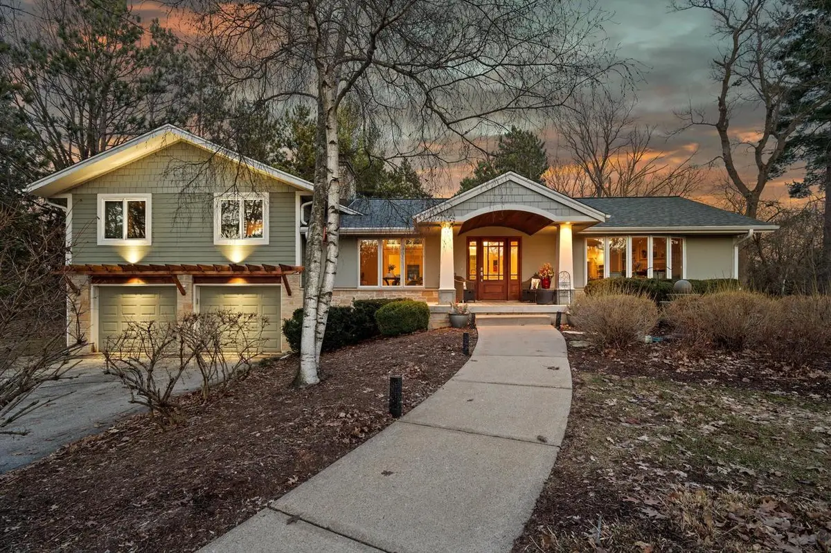 W307N5440 Anderson ROAD, Hartland, WI 53029 - #1