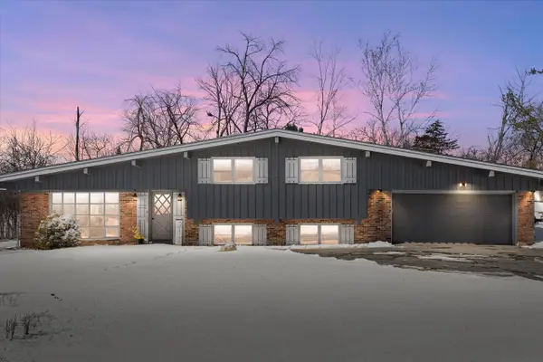 W358N5045 Lakeshore DRIVE, Oconomowoc, WI 53066