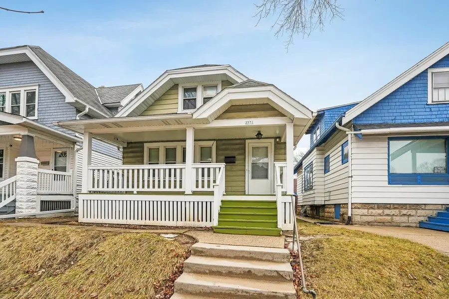 2571 N 51 STREET, Milwaukee, WI 53210 - #2