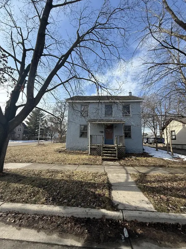 220 S Locust STREET, Janesville, WI 53548