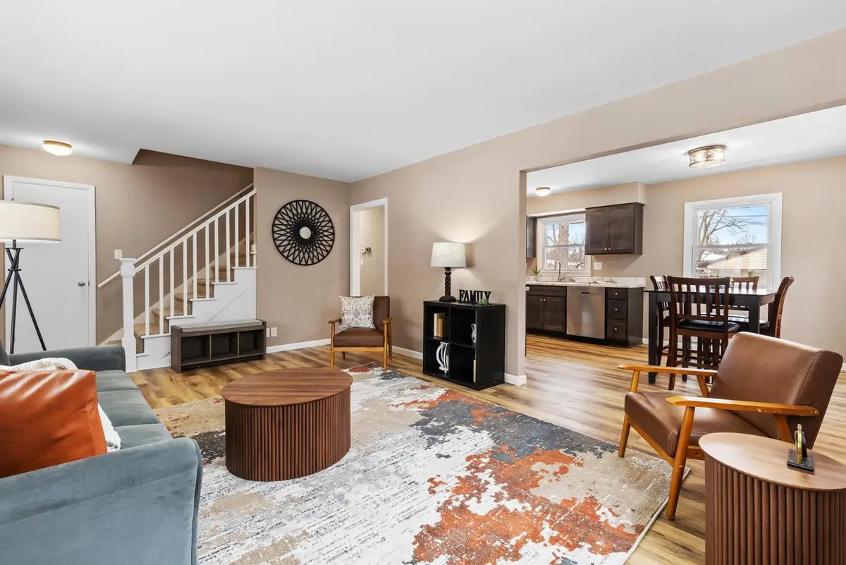 3900 W Kiley AVENUE, Milwaukee, WI 53209 - #1