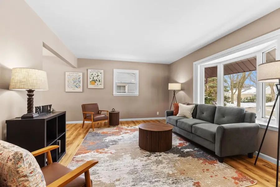 3900 W Kiley AVENUE, Milwaukee, WI 53209 - #2