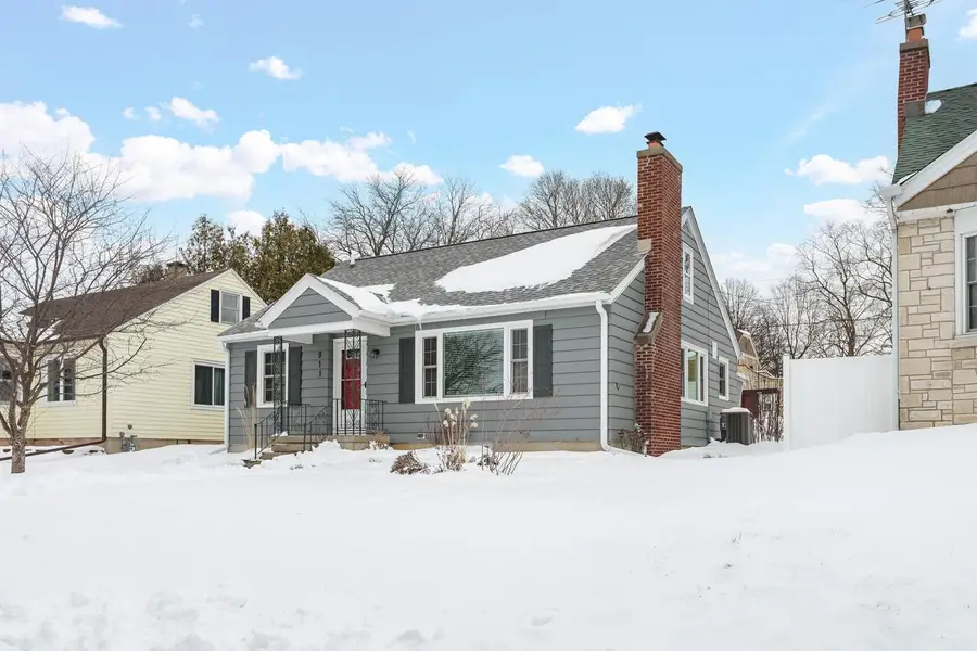911 Harvey AVENUE, Watertown, WI 53094 - #3