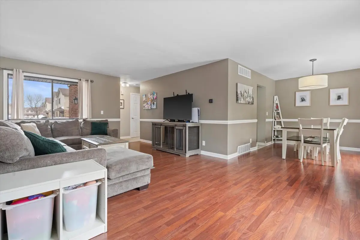 5835 Cambridge CIRCLE #1, Mount Pleasant, WI 53406 - #1