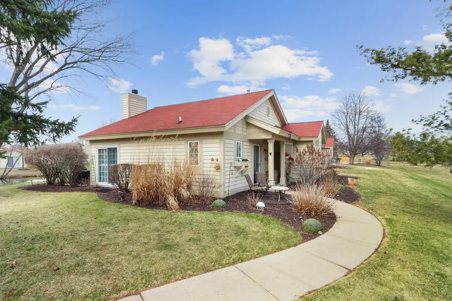 1755 Cottage DRIVE #7-16, Lake Geneva, WI 53147 - #2