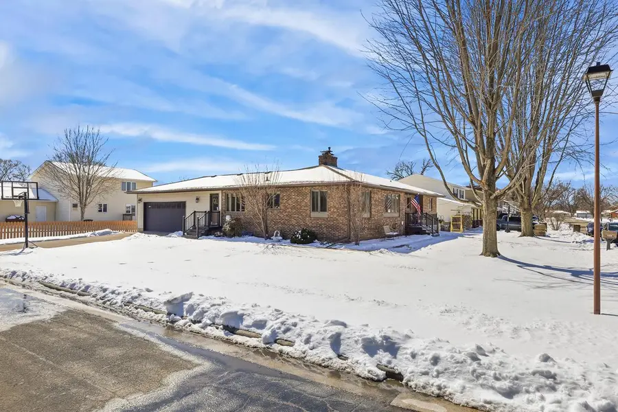 3336 Fairchild STREET E, La Crosse, WI 54601 - #2