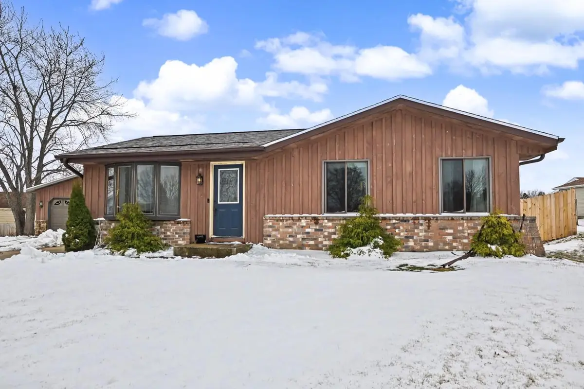 2915 Thornapple COURT, Racine, WI 53402 - #1