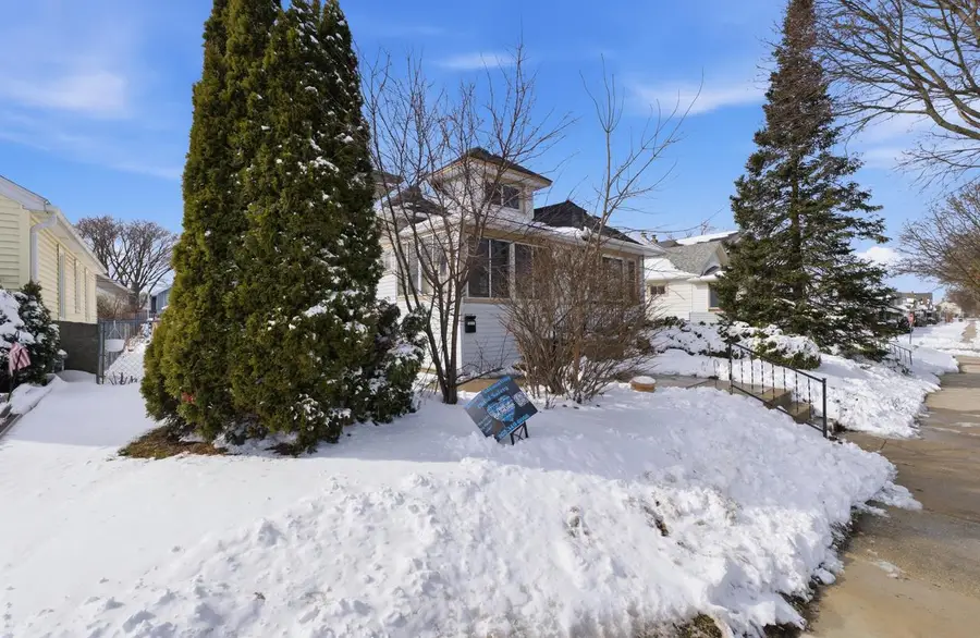 2213 S 74th STREET #2215, West Allis, WI 53219 - #2