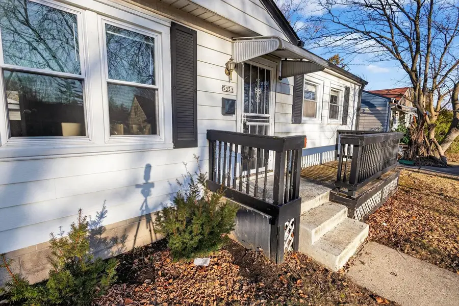 5353 N 56th STREET, Milwaukee, WI 53218 - #2