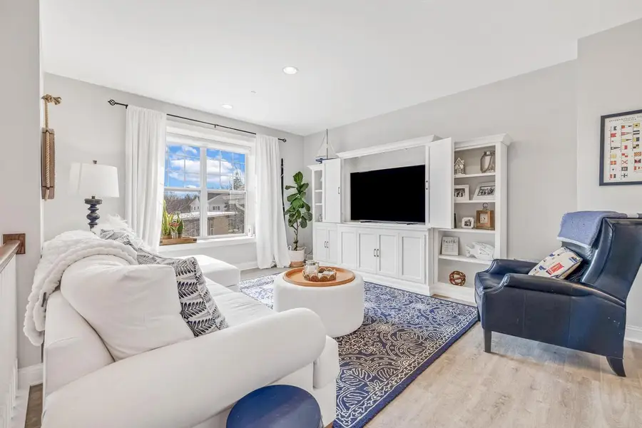 190 Third AVENUE, Fontana, WI 53125 - #2