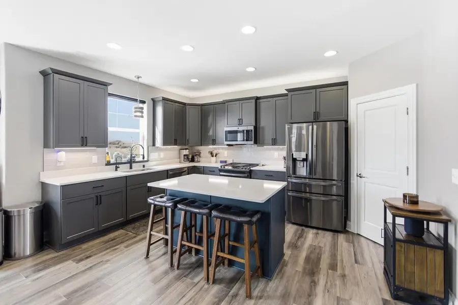 W239N5491 Fieldstone Pass CIRCLE, Sussex, WI 53089 - #3