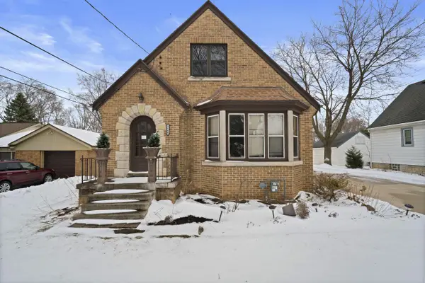 5144 S 43rd STREET, Greenfield, WI 53220