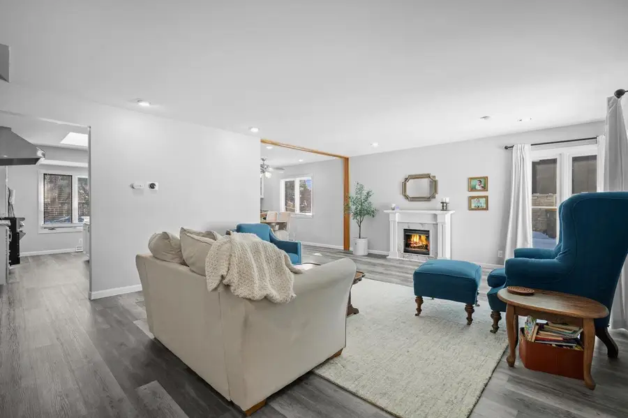 4614 N 107th STREET, Wauwatosa, WI 53225 - #3