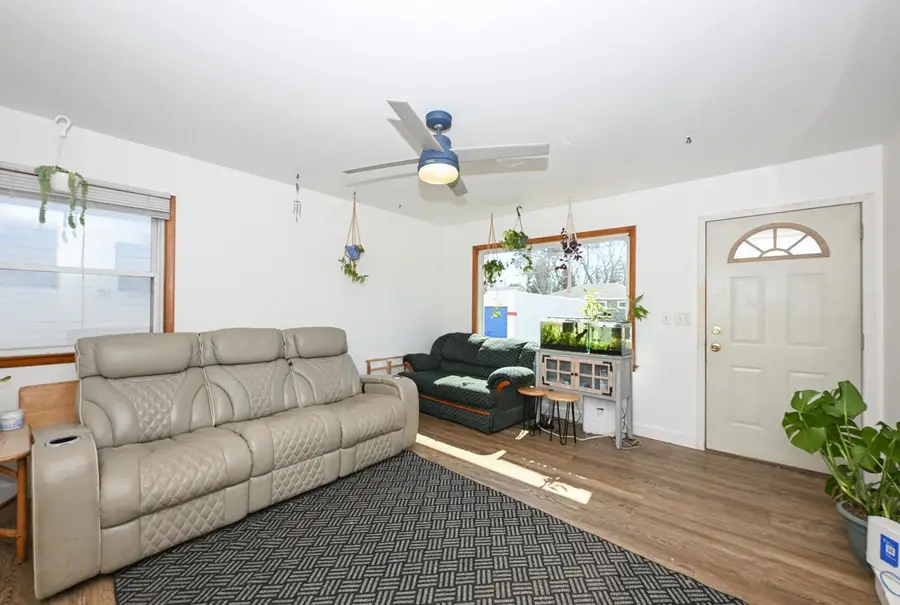 4922 W Norwich COURT, Milwaukee, WI 53220 - #3