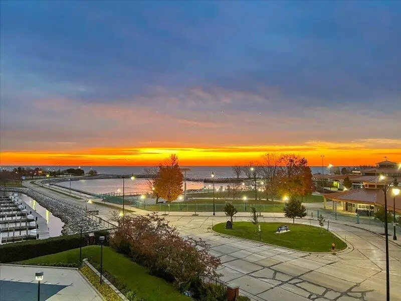 333 Lake AVENUE #308, Racine, WI 53403 - #2