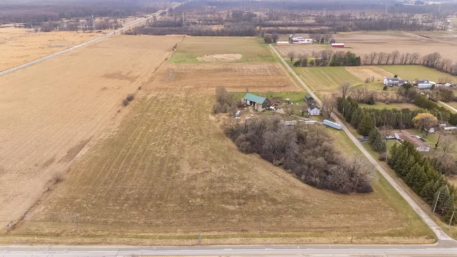 1602 State Highway 60, Jackson, WI 53037 - #2