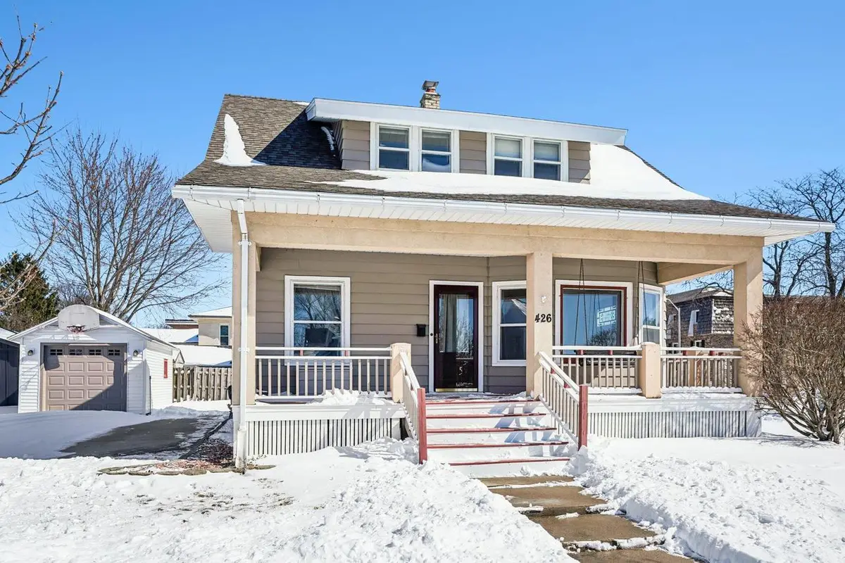 426 E Pleasant STREET, Oconomowoc, WI 53066 - #1