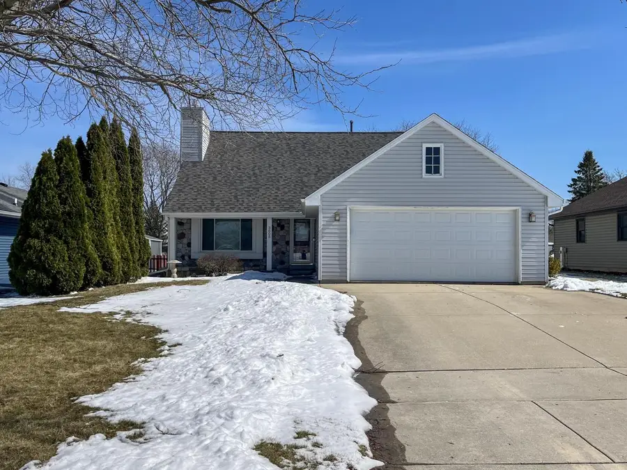 3605 15th AVENUE, South Milwaukee, WI 53172 - #2