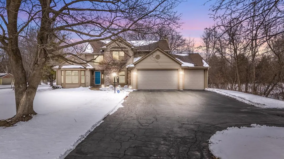 1414 W El Rancho DRIVE, Mequon, WI 53092 - #1