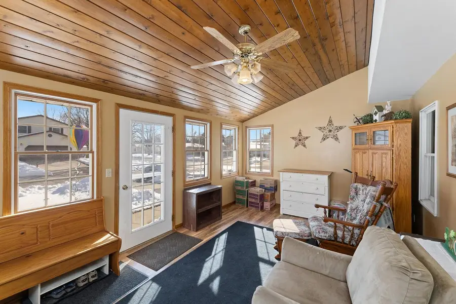 701 Parkridge PLACE, Onalaska, WI 54650 - #2