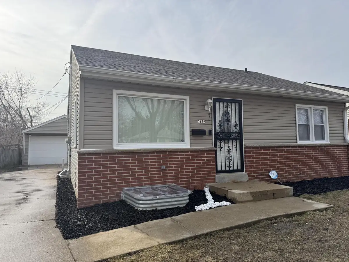 5239 N 63rd STREET, Milwaukee, WI 53218 - #1