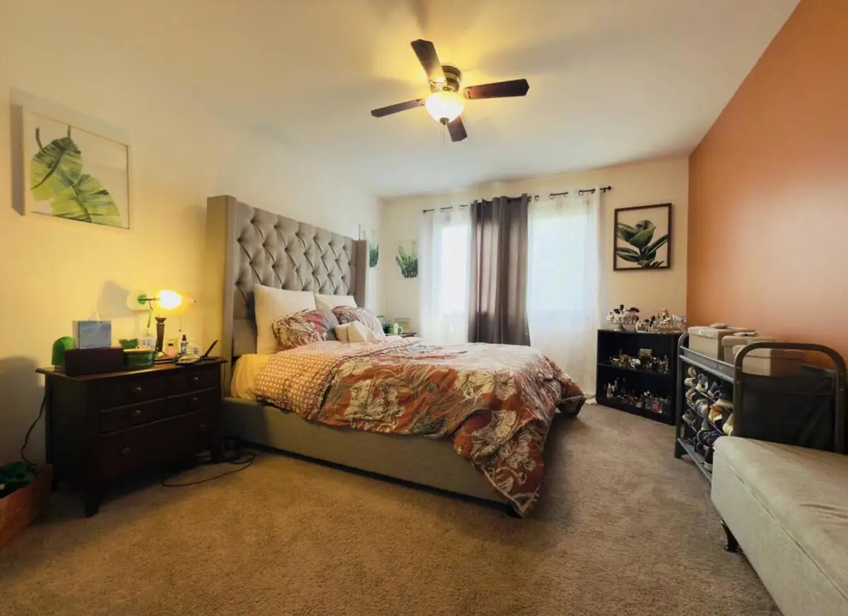 8030 W Manor CIRCLE, Milwaukee, WI 53223 - #1