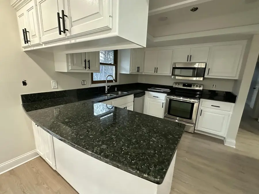 680 Forest Grove LANE, Brookfield, WI 53005 - #2