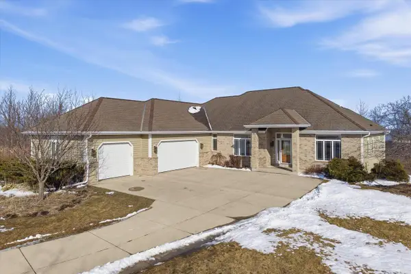 5207 Lower Lakeview Ridge ROAD, Belgium, WI 53004