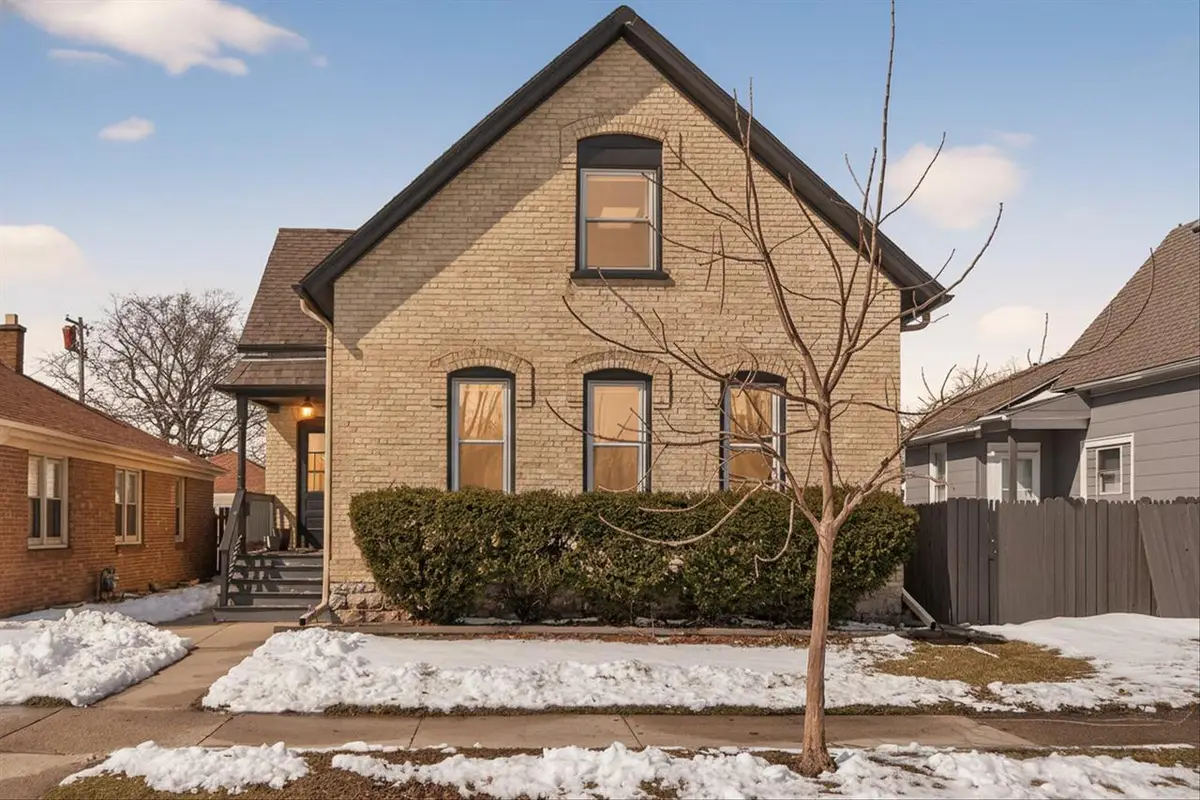 2220 Green STREET, Racine, WI 53402 - #1