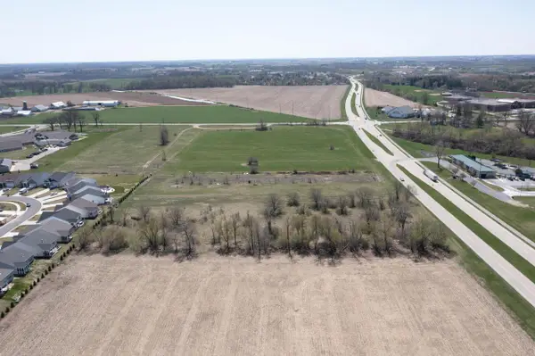 1103 S EDWARDS BOULEVARD, Lake Geneva, WI 53147