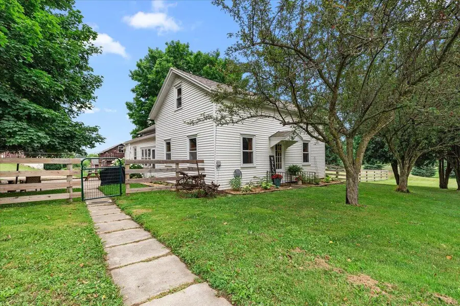 613 County Highway H, Fredonia, WI 53021 - #2