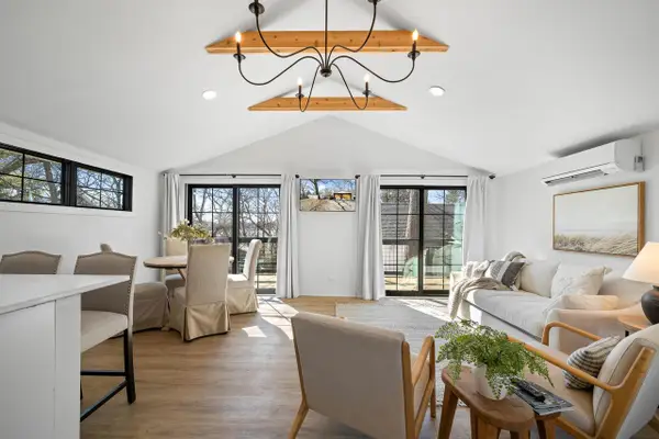 2804 Willow Point DRIVE, Delavan, WI 53115