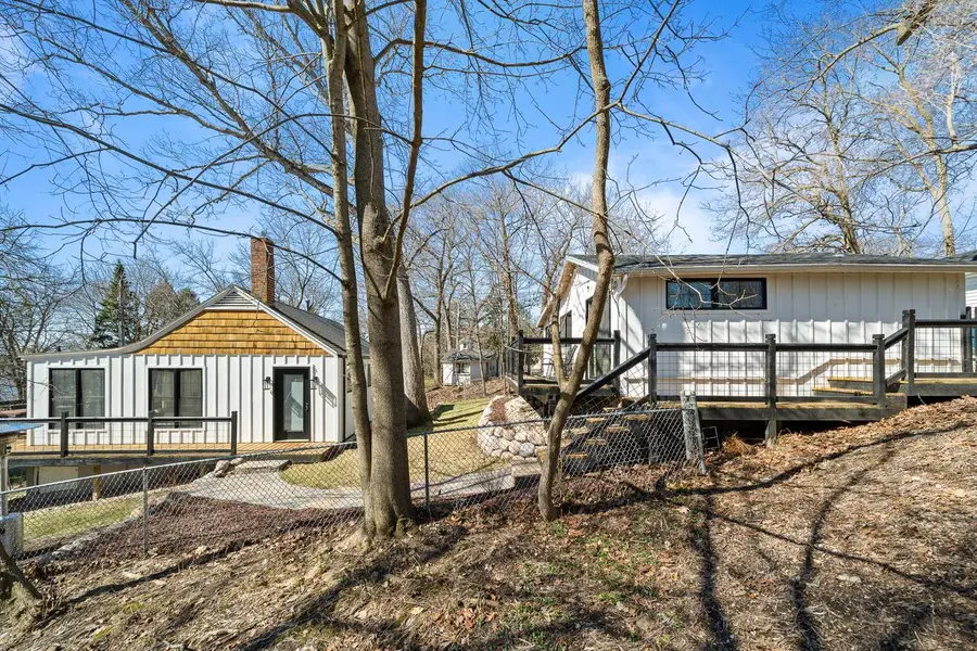 2804 Willow Point DRIVE, Delavan, WI 53115 - #2