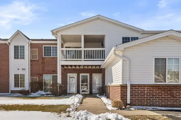 2705 11th PLACE #905, Kenosha, WI 53140