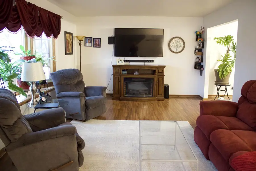 3017 W Ramsey AVENUE, Greenfield, WI 53221 - #3