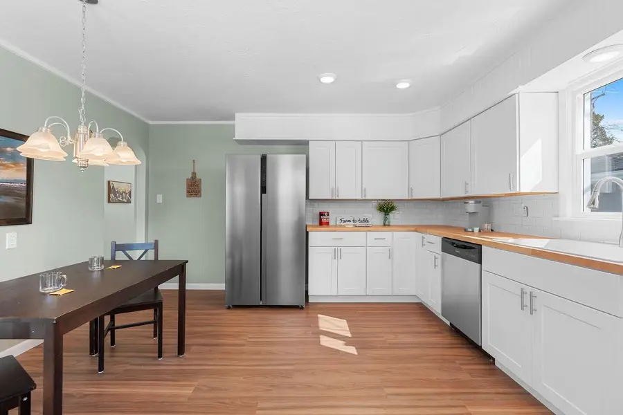 1316 N 8th STREET, Manitowoc, WI 54220 - #2