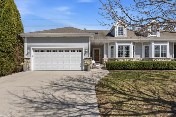 1668 Iroquois AVENUE, Grafton, WI 53024