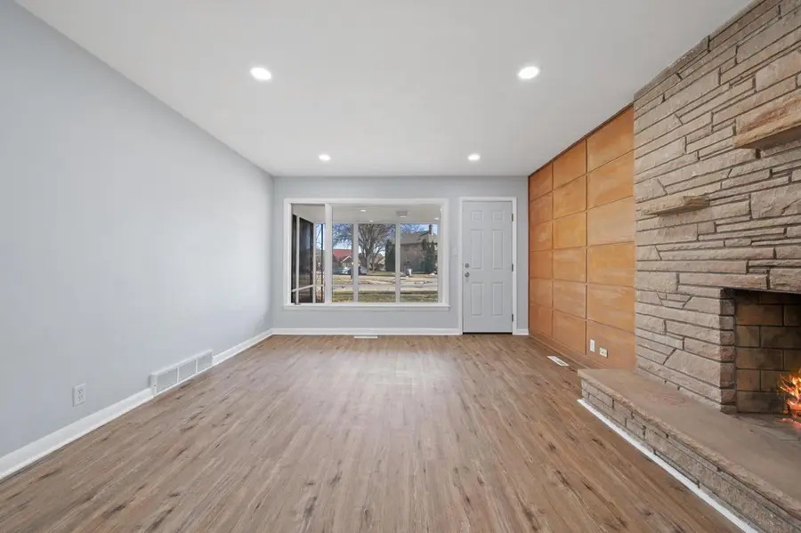 6500 W Glendale AVENUE, Milwaukee, WI 53218 - #3