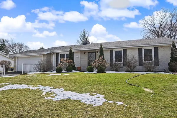 1993 Rambling Rose ROAD, Waukesha, WI 53186