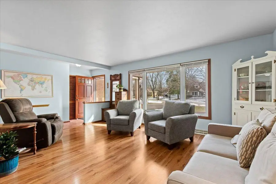 15540 W Glendale DRIVE, New Berlin, WI 53151 - #3