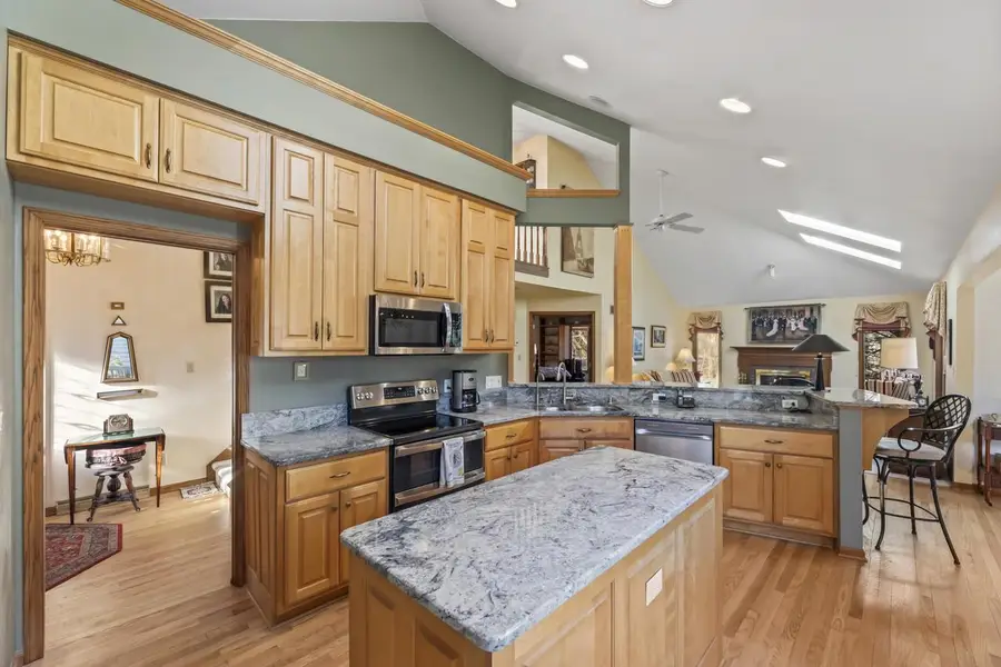 303 Pine TERRACE, Oconomowoc, WI 53066 - #3