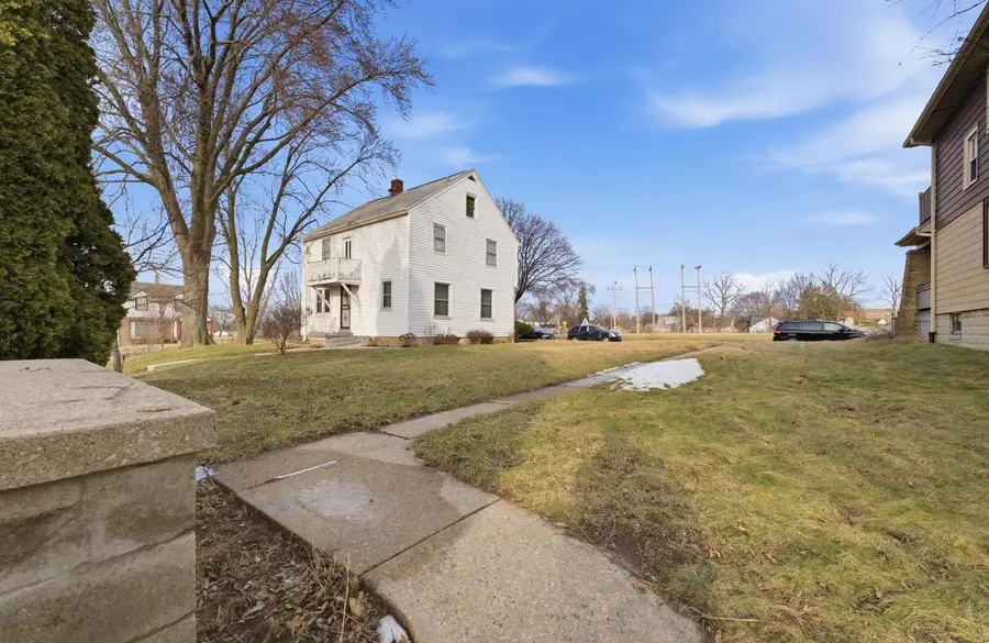 4187 N 20th STREET, Milwaukee, WI 53209 - #2