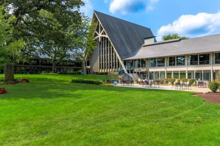 269 Fontana BOULEVARD #2452, Fontana, WI 53125 - #2