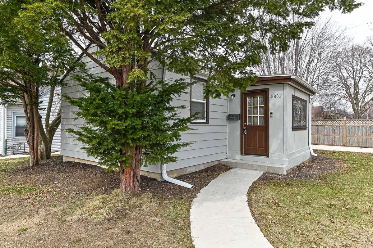 8802 W Center STREET, Milwaukee, WI 53222 - #1