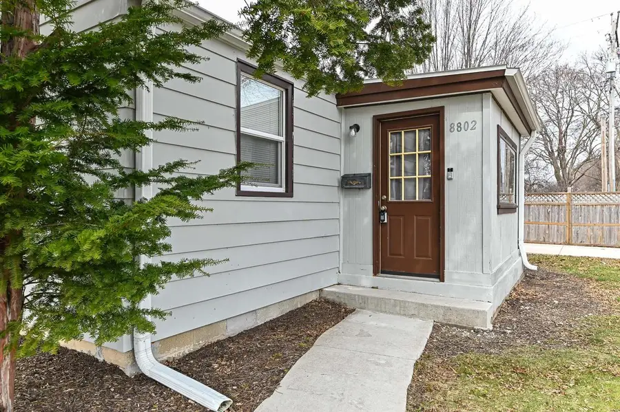 8802 W Center STREET, Milwaukee, WI 53222 - #2