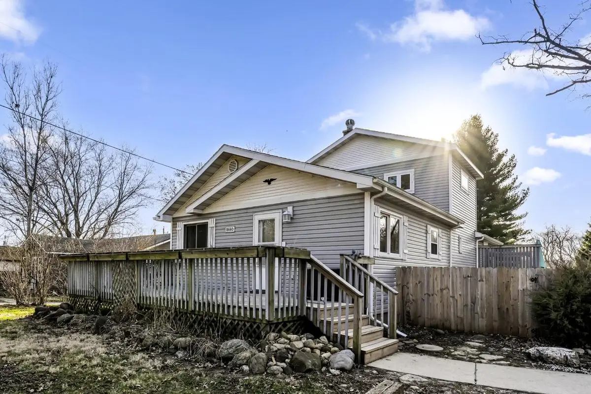 8660 Buena DRIVE, Burlington, WI 53105 - #1